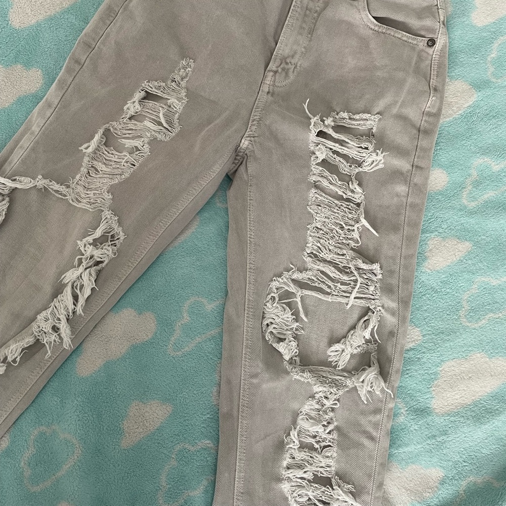 Baggy Grey Ripped Jeans - image 3
